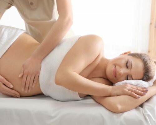 Le massage de la femme enceinte